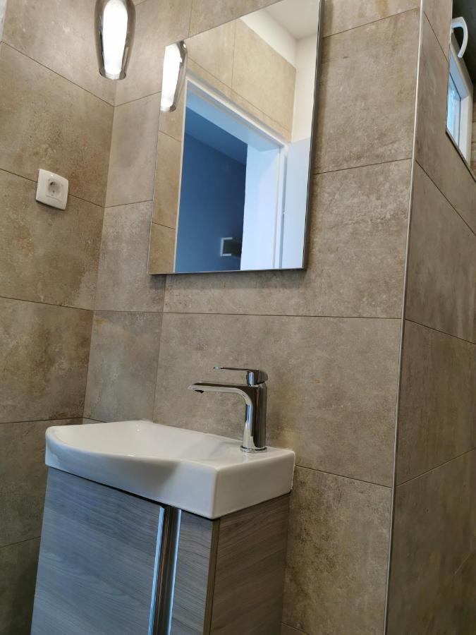 Apartments Nea 罗维尼 外观 照片