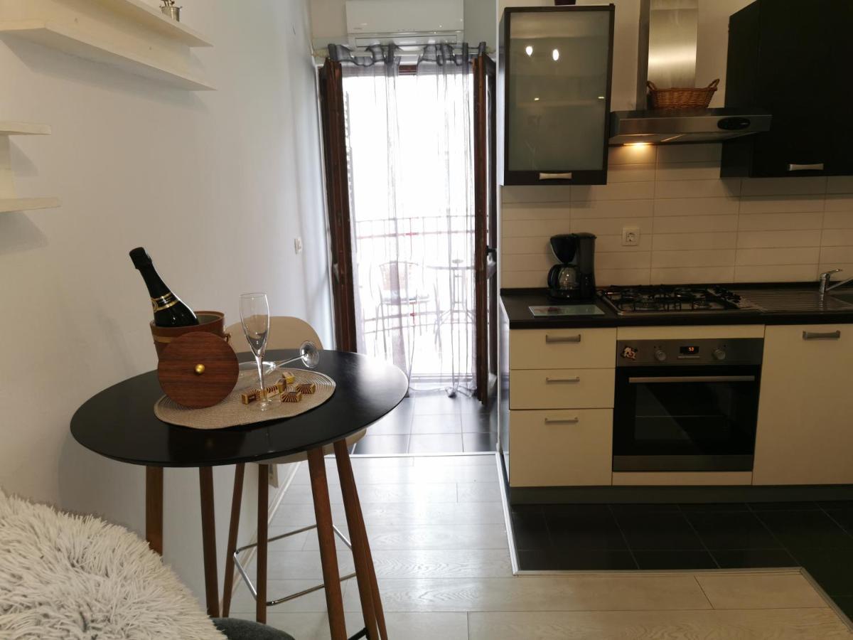 Apartments Nea 罗维尼 外观 照片
