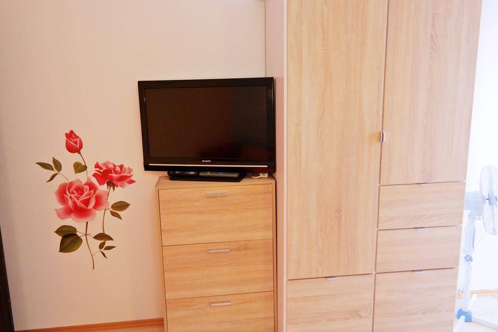 Apartments Nea 罗维尼 外观 照片